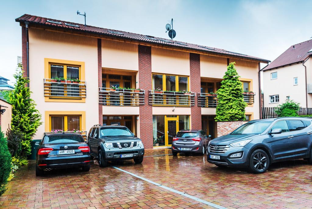 Hotel City Pardubice Oda fotoğraf